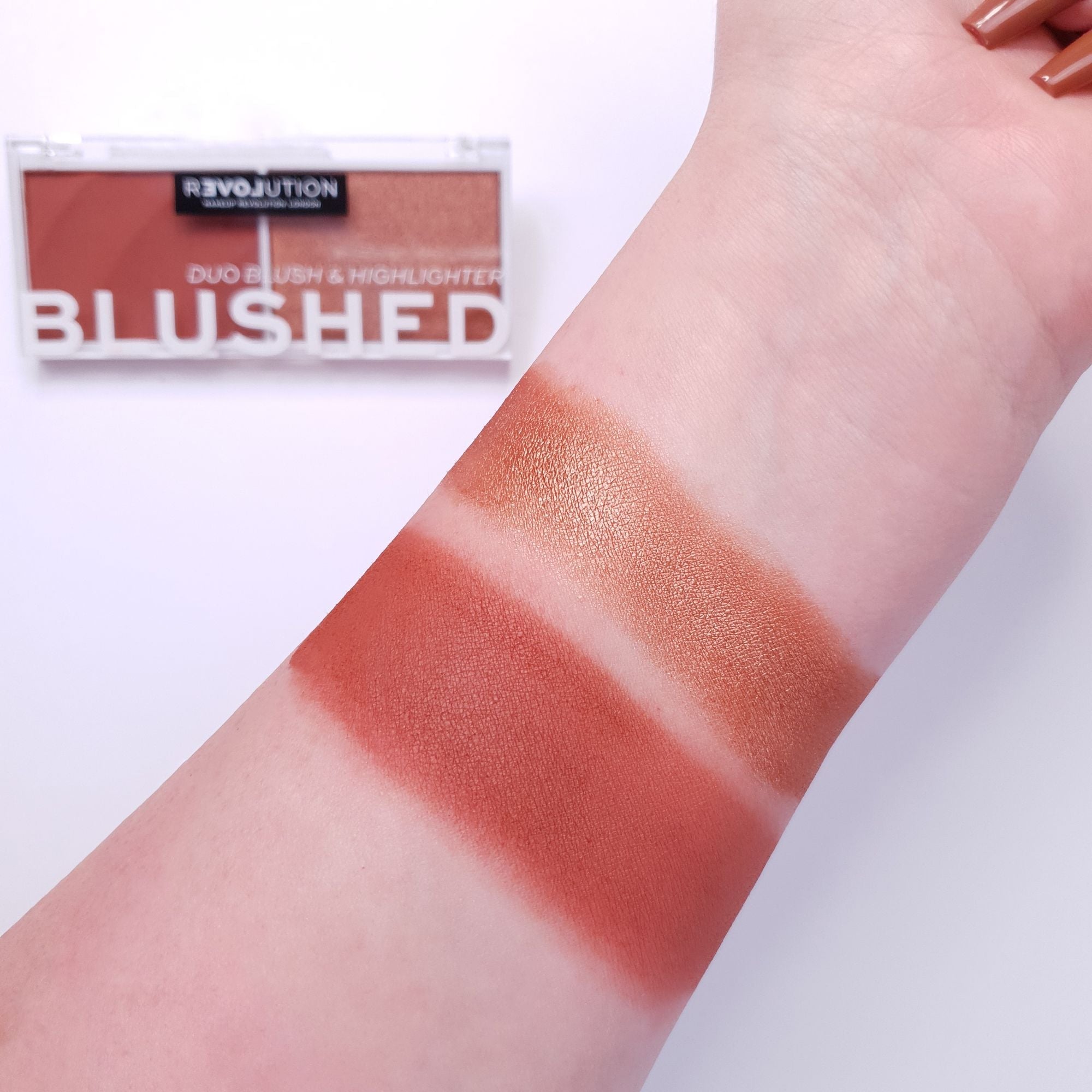 Revolution Relove Colour Play Blushed Duo Baby - Baby