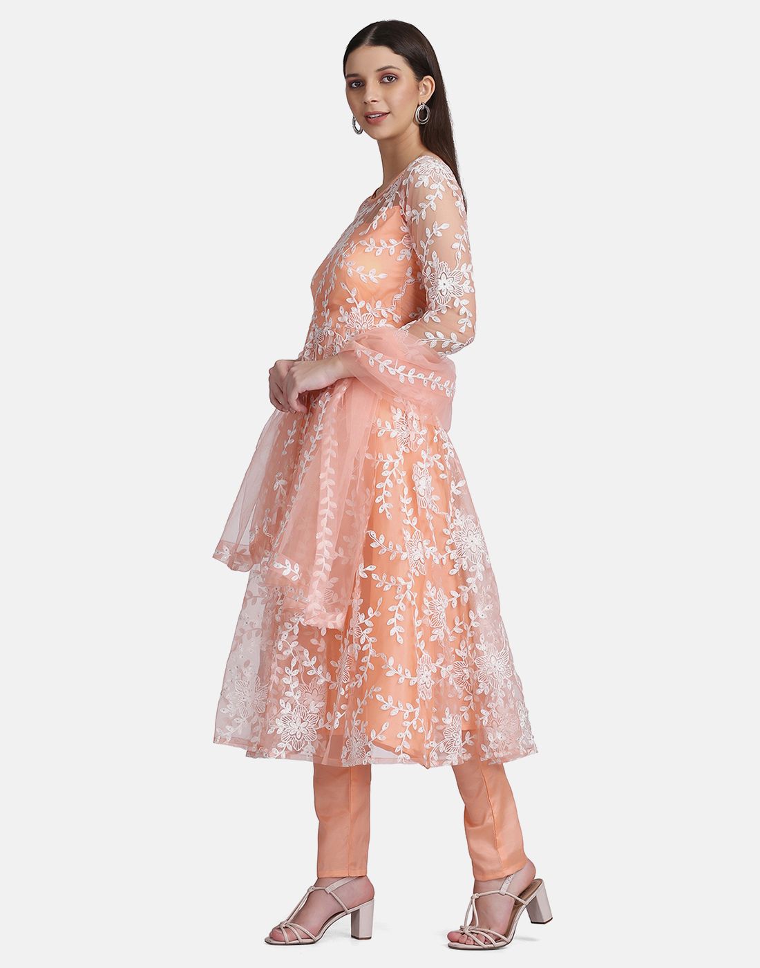 Aastha Peach Dupatta with Net top fabric Crepe Bottom fabric