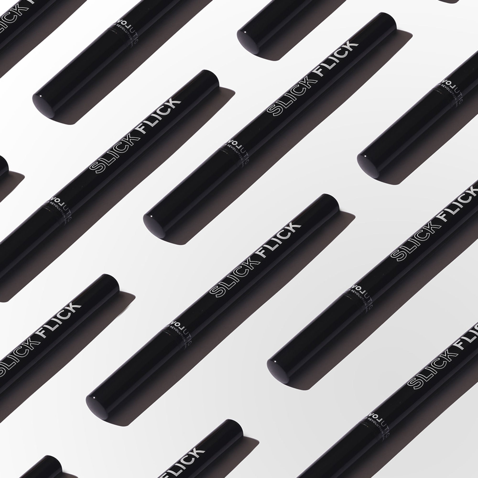 Relove Slick Flick Eyeliner Black