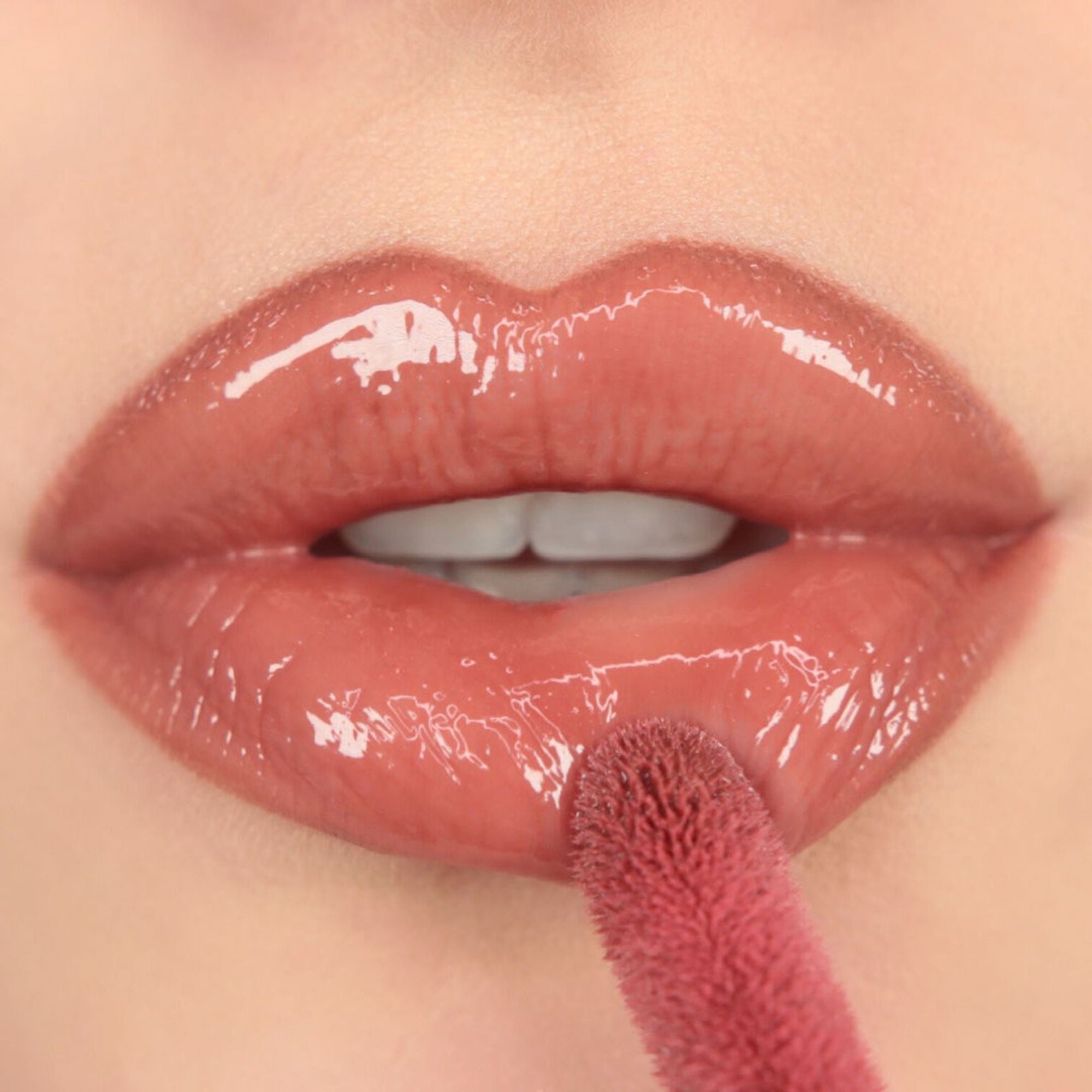 Makeup Revolution Pout Bomb Plumping Gloss - Cookie