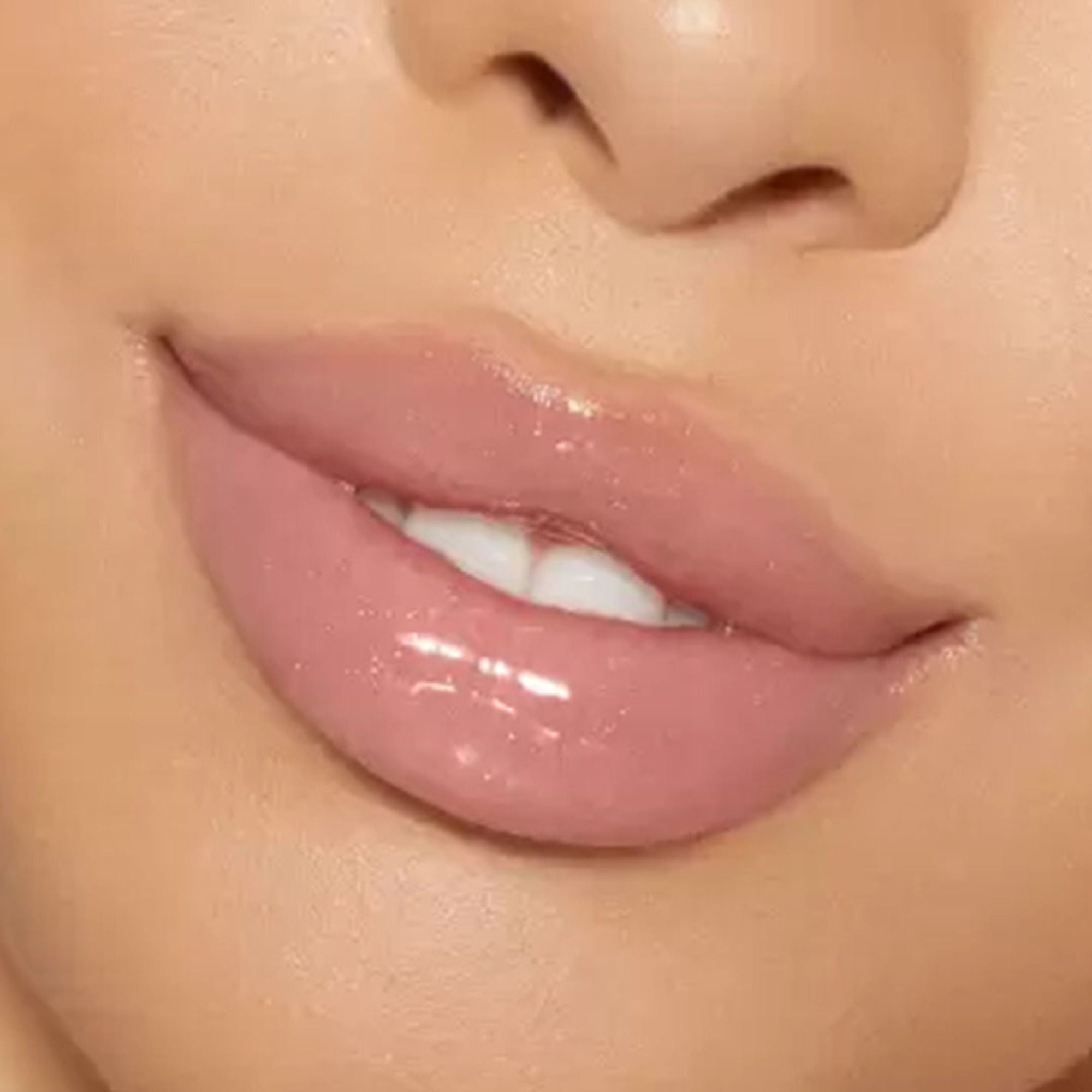 Makeup Revolution Disney Pixar鈥檚 Finding Nemo X Revolution Nemo Clear Lip Gloss