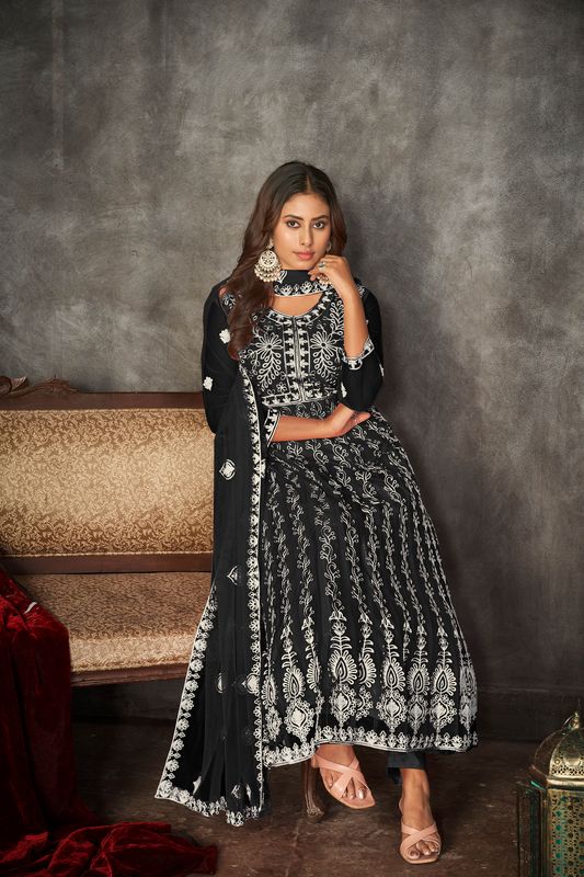 Aastha Black Dupatta with Net top fabric Georgette Crepe Bottom fabric