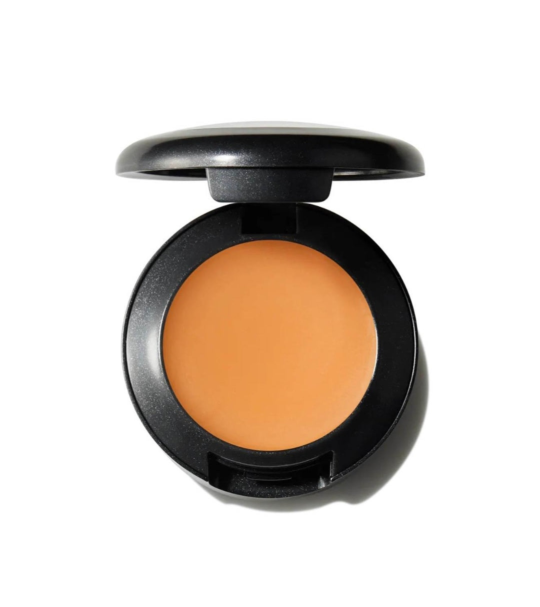 Mac Studio Finish SPF 35 Concealer - NC45