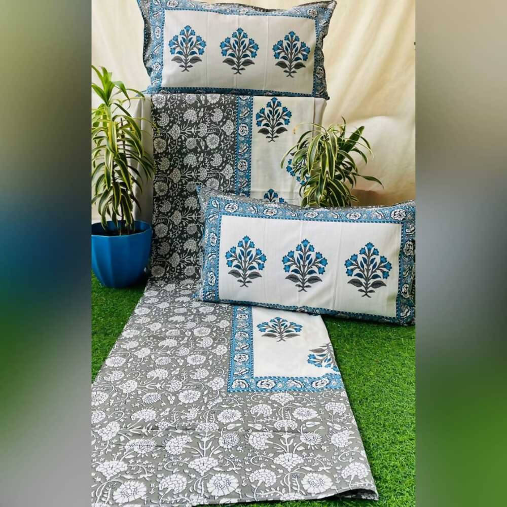 Clovers & Crafts Double Bedsheet With Two Pillow Covers - Atrangz Multicolour