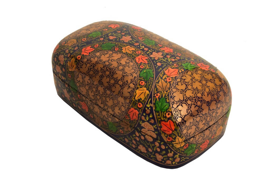 Nizalia Assorted Golden With Semi Circle Chinar Oval Box